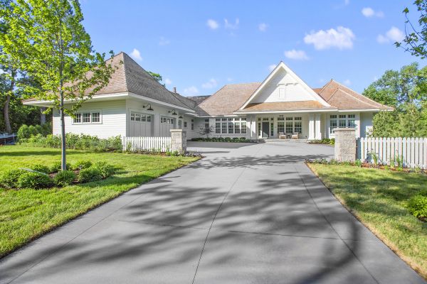 Driveway Cement Finishing