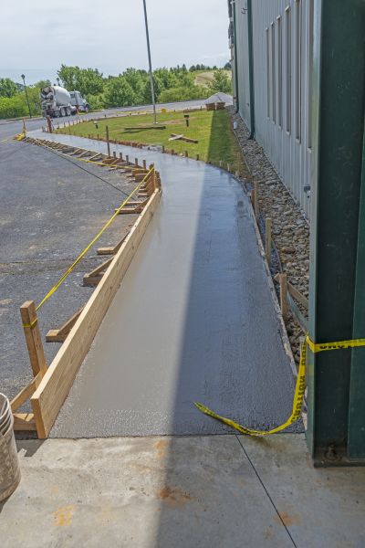 Concrete Sidewalk Paving in Aurora