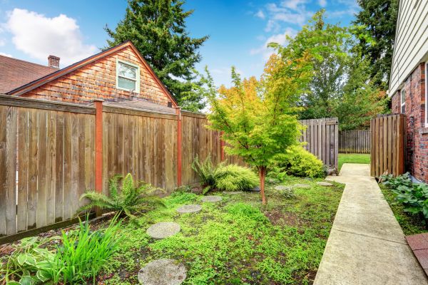 Backyard Walkway Construction in Aurora